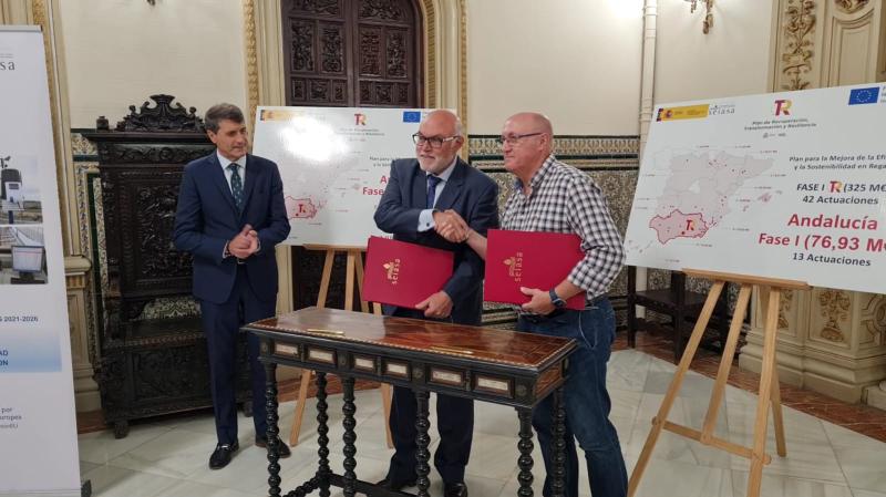 El Ministerio de Agricultura, Pesca y Alimentación firma un convenio para invertir tres millones de euros en modernizar regadíos en La Herradura (Málaga y Granada) 