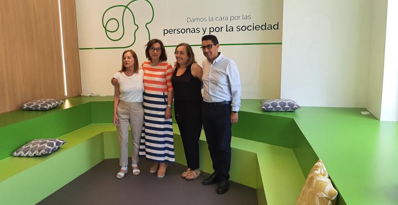 Maica  Larriba destaca la labor que realiza la Asociación Española contra el Cáncer en el apoyo a pacientes y familiares de la provincia
