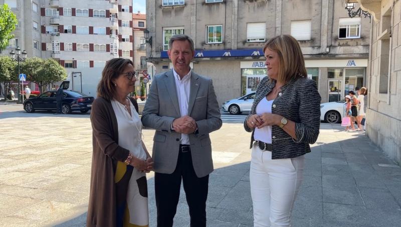José Miñones subraya el compromiso del Gobierno con el municipalismo y las grandes villas con la inversión de 21 millones en Redondela 